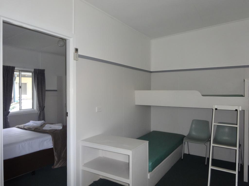 Caseys Beach Holiday Park Sunshine Bay Ngoại thất bức ảnh