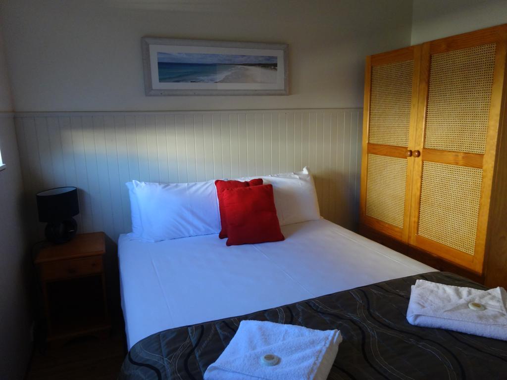 Caseys Beach Holiday Park Sunshine Bay Ngoại thất bức ảnh