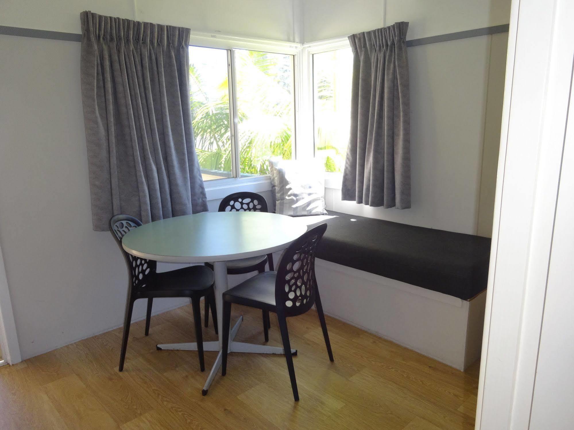 Caseys Beach Holiday Park Sunshine Bay Ngoại thất bức ảnh