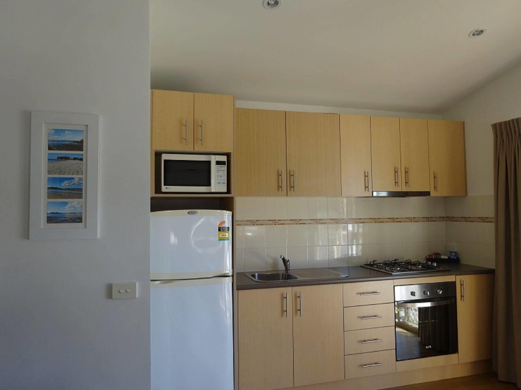 Caseys Beach Holiday Park Sunshine Bay Ngoại thất bức ảnh